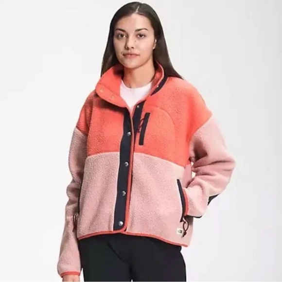 The North Face Jackets & Blazers - The North Face Women's Cragmont Coral Sunrise and Pink Button Up Fleece Jacket M